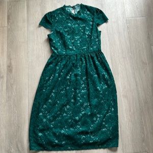 Stunning green lace midi dress